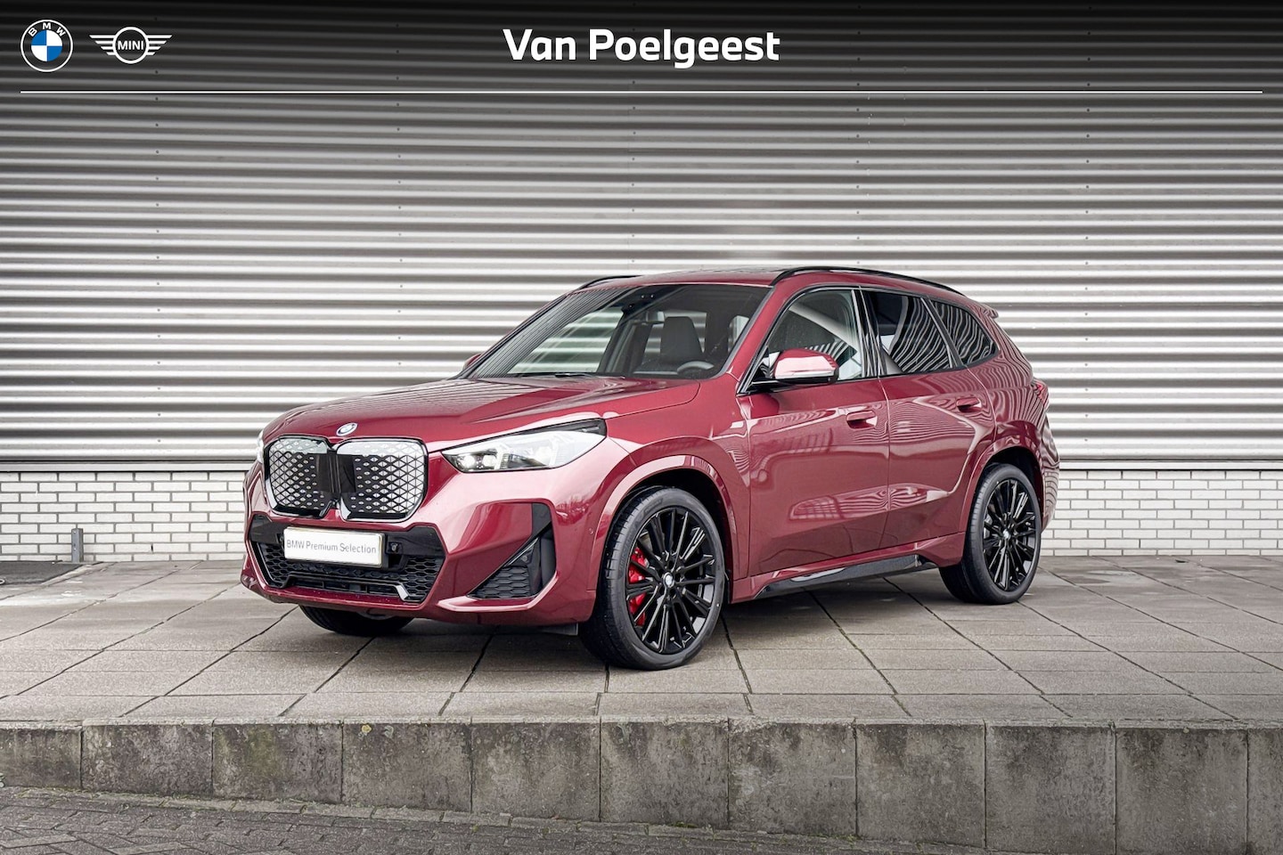 BMW iX1 - eDrive20 M Sport Pro | Panoramadak | Trekhaak | Head UP - AutoWereld.nl