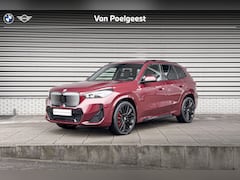 BMW iX1 - eDrive20 M Sport Pro | Panoramadak | Trekhaak | Head UP