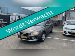 Volvo XC70 - 2.4D Momentum 176pk Automaat 1e eig. Leder Trekhaak 1800kg