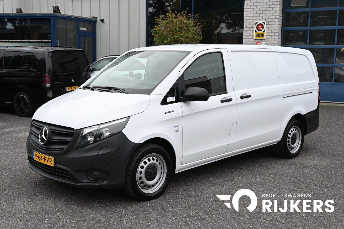 Mercedes-Benz eVito - 112 L2 66 kWh 2 Schuifdeuren, Camera, Apple Carplay/Android Auto - AutoWereld.nl