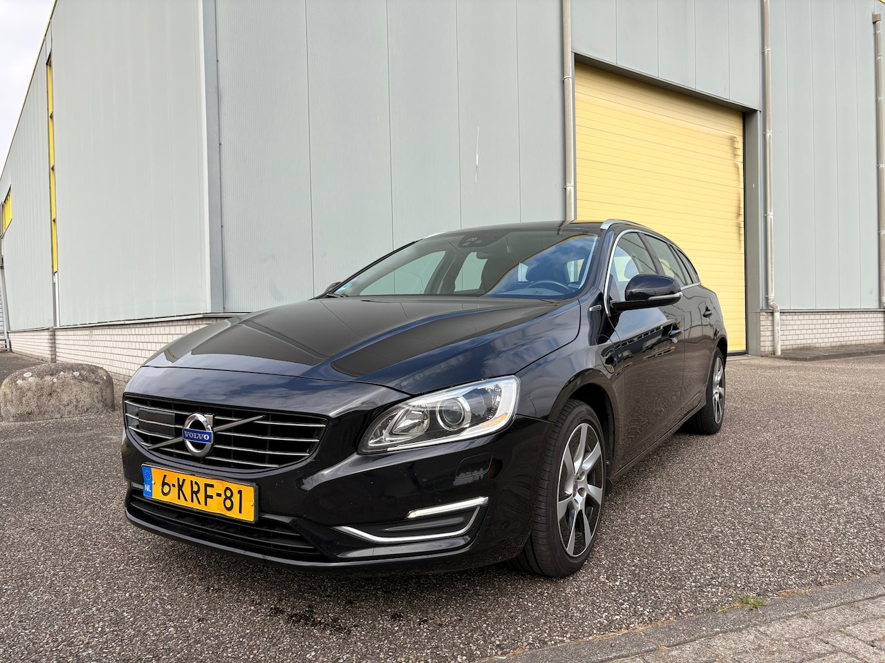Volvo V60 - 2.4 D6 AWD Plug-In Hybrid Summum 2.4 D6 AWD Plug-In Hybrid Summum - AutoWereld.nl