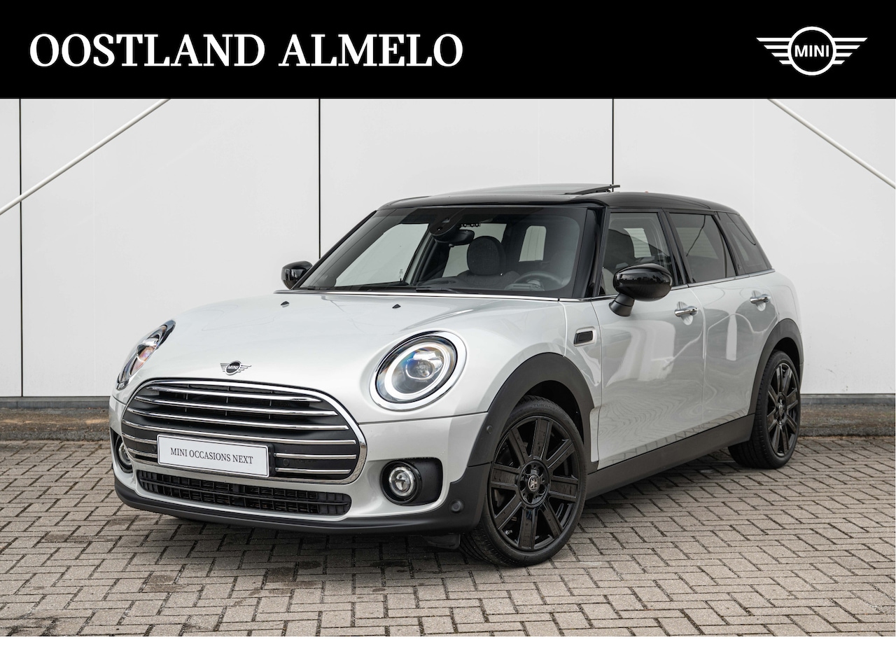 MINI Clubman - Cooper Automaat / Panoramadak / Comfortstoelen / Comfort Access / Harman-Kardon / Cruise C - AutoWereld.nl