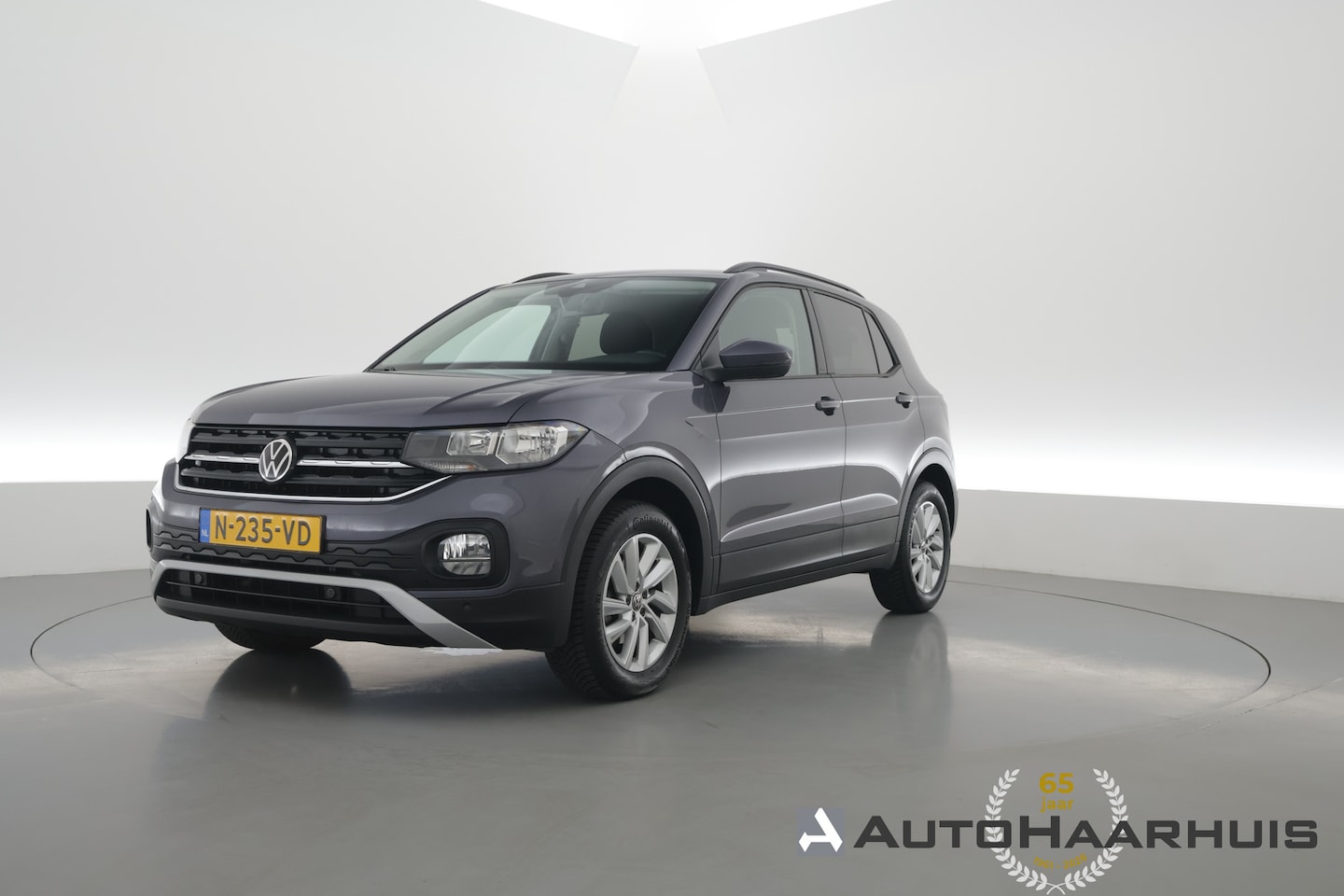 Volkswagen T-Cross - 1.0 TSI Life | Adapt. Cruise | Trekhaak | PDC V+A | All Season | Navi | Apple CarPlay & An - AutoWereld.nl
