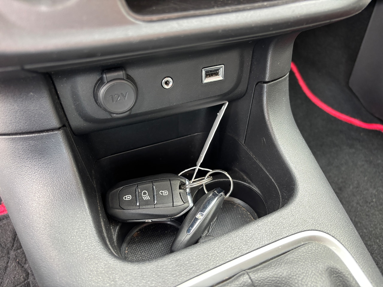 Citroën C3 - 1.2 PureTech S&S Shine Org-NL auto. D-riem verv. Navi. Clima. Camera.