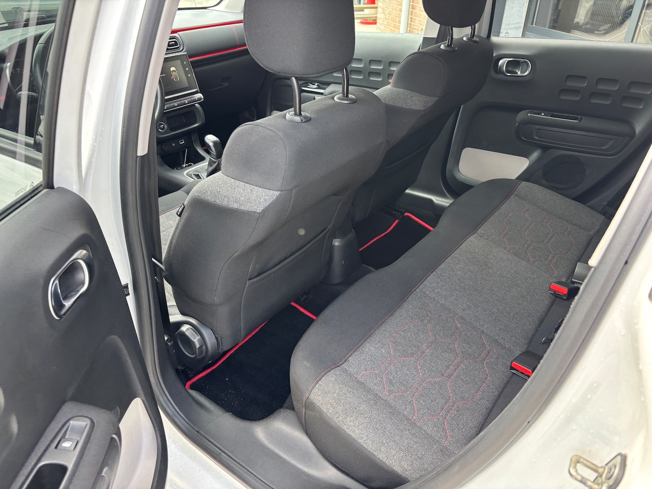 Citroën C3 - 1.2 PureTech S&S Shine Org-NL auto. D-riem verv. Navi. Clima. Camera.