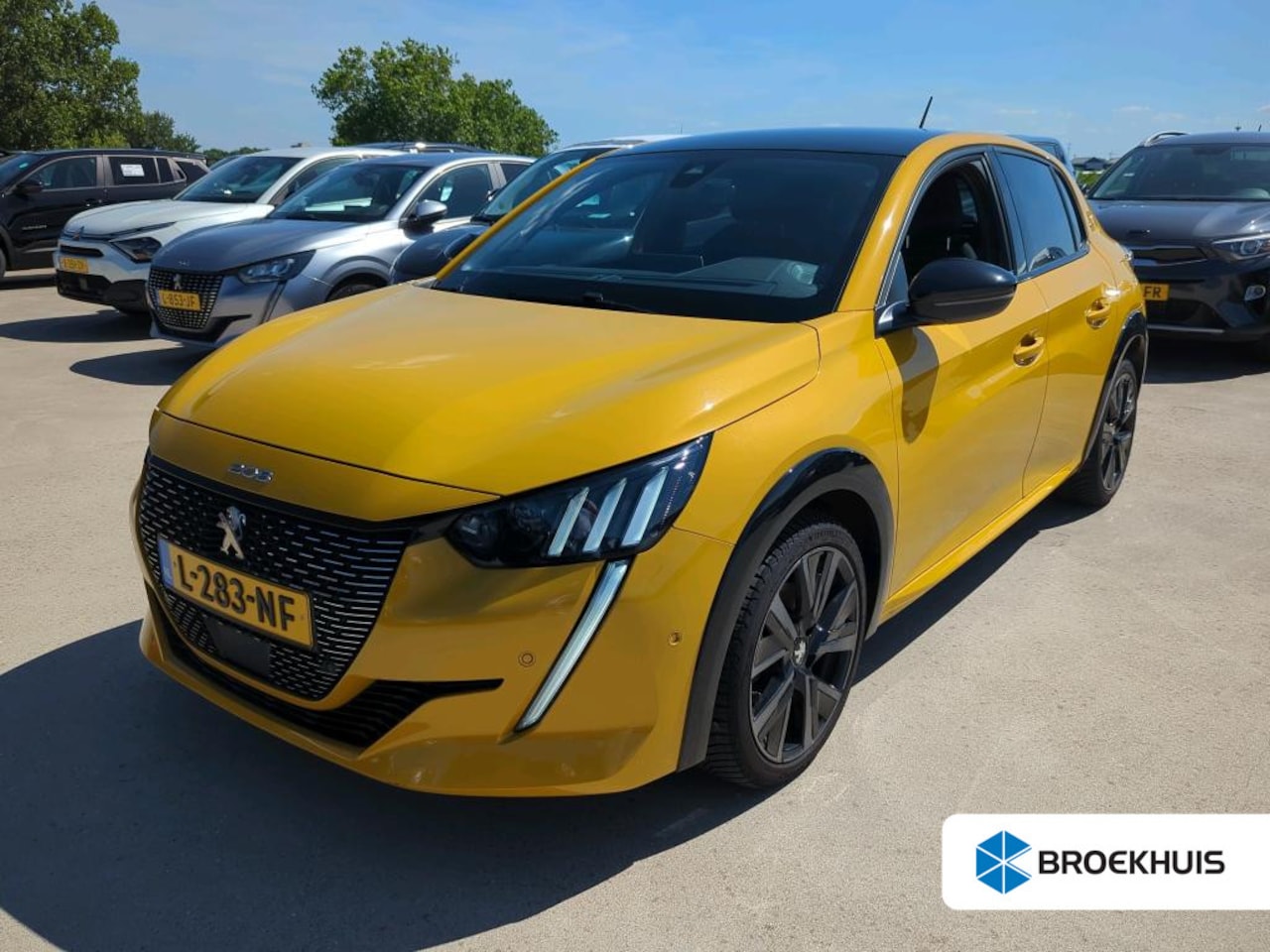Peugeot 208 - 1.2 PureTech 130pk EAT8 GT Pack | Automaat | Navigatie | Camera | Alcantara | Stoelverwarm - AutoWereld.nl