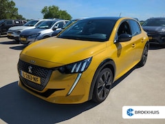 Peugeot 208 - 1.2 PureTech 130pk EAT8 GT Pack | Automaat | Navigatie | Camera | Alcantara | Stoelverwarm