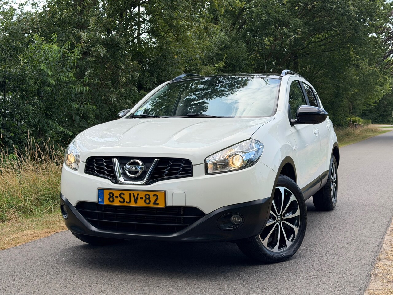 Nissan Qashqai - 1.6 dCi | 360 Camera + Pano + Clima Nu € 7.450,-!!! - AutoWereld.nl