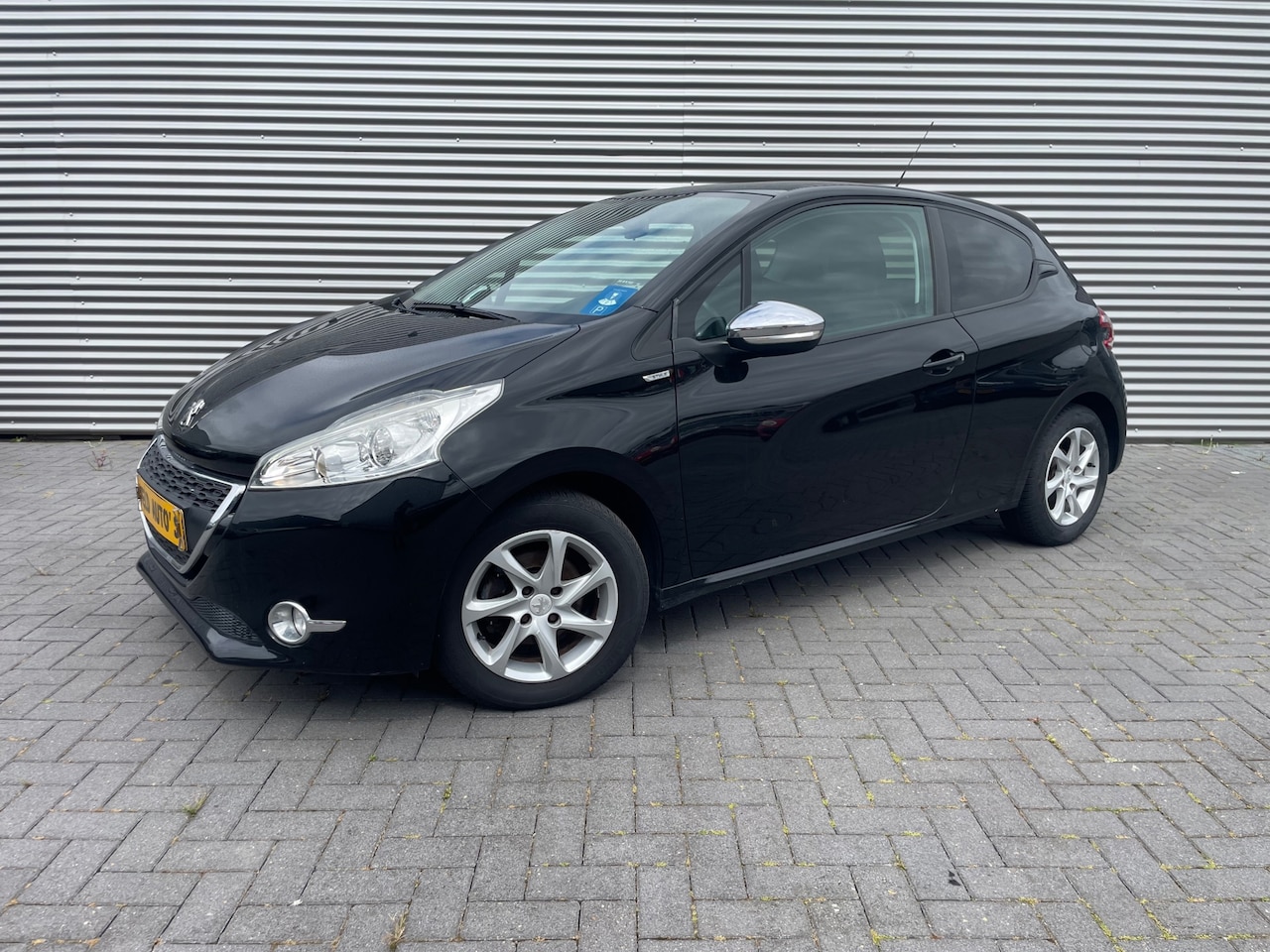 Peugeot 208 - 1.2 VTi Style bouwjaar 2014 - AutoWereld.nl