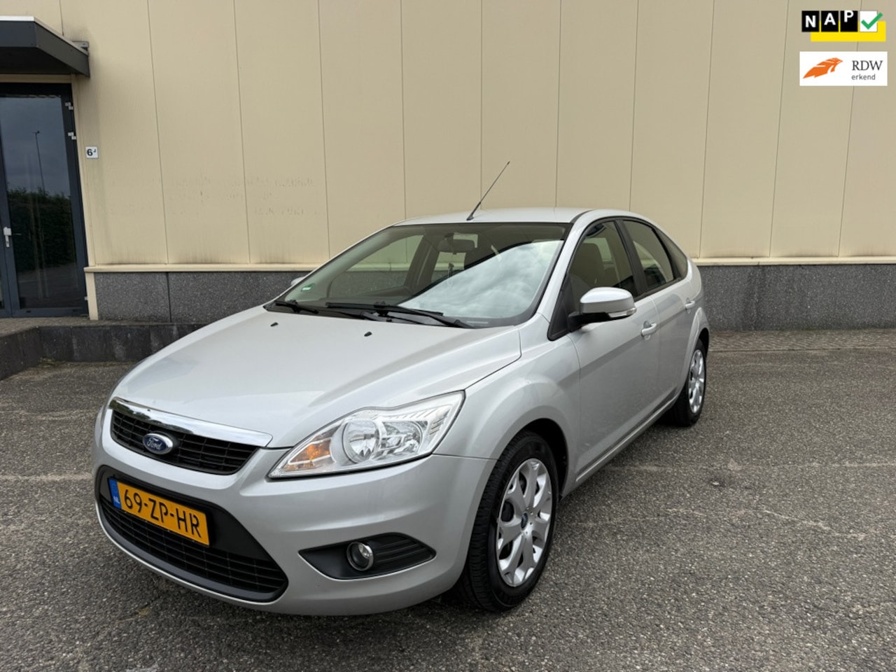 Ford Focus - 1.6 Trend 1.6 Trend Nieuwe APK ! - AutoWereld.nl