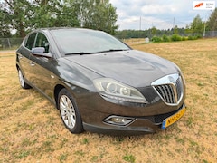 Lancia Delta - 1.6-16V Gold ( Dealer onderhouden)