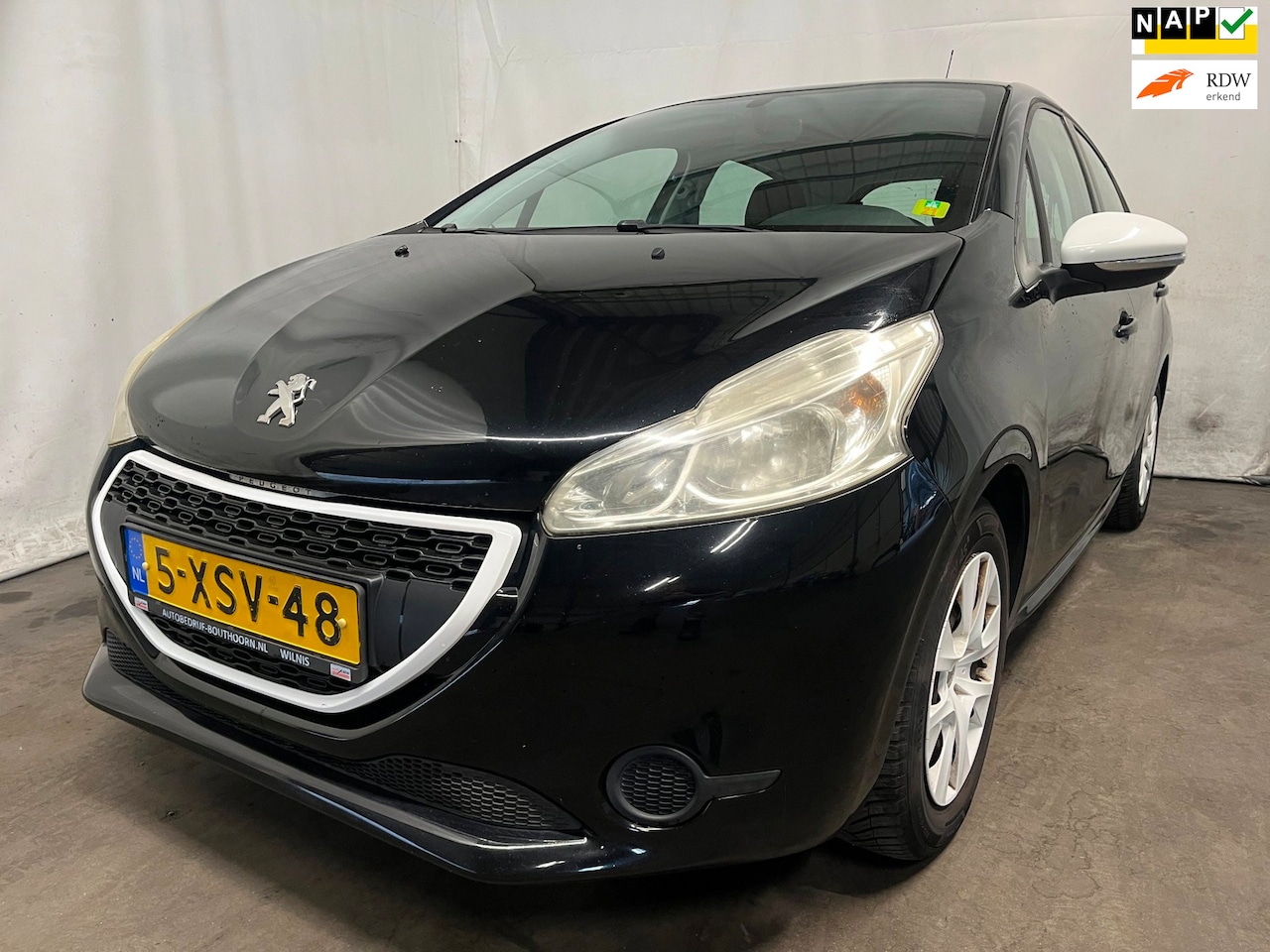 Peugeot 208 - 1.0 VTi LIKE - Schade - AutoWereld.nl