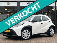 Toyota Aygo X - 1.0 VVT-i | All Season banden | Airco | Cruise Control | Lane Assist | Apple CarPlay | And