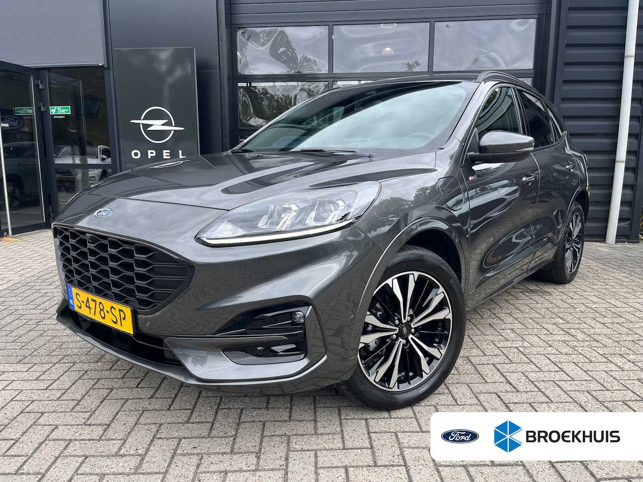 Ford Kuga - 2.5 225 PK PHEV ST-Line | ELEKTR. WEGKLAPB. TREKHAAK| STOEL, STUUR & VOORRUITVERWARMING| A - AutoWereld.nl