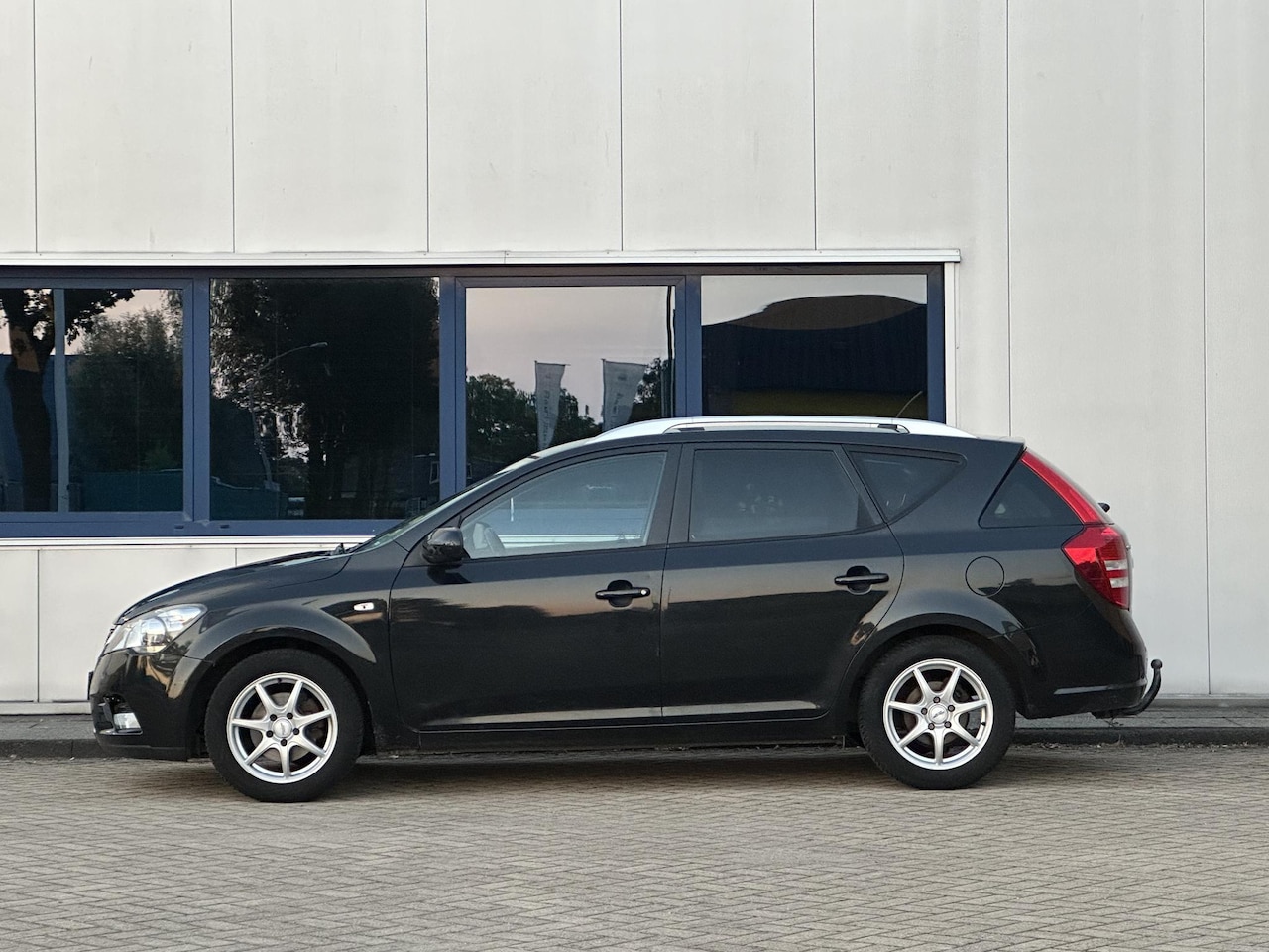Kia Cee'd - 1.4 CVVT Seven Business 1.4 CVVT Seven Business - AutoWereld.nl