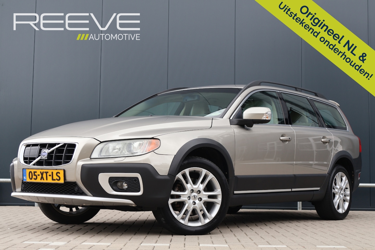 Volvo XC70 - 3.2 Summum 238pk 6-cilinder | NL-auto | Trekhaak | Keyless Entry / Start | | Adaptieve cru - AutoWereld.nl
