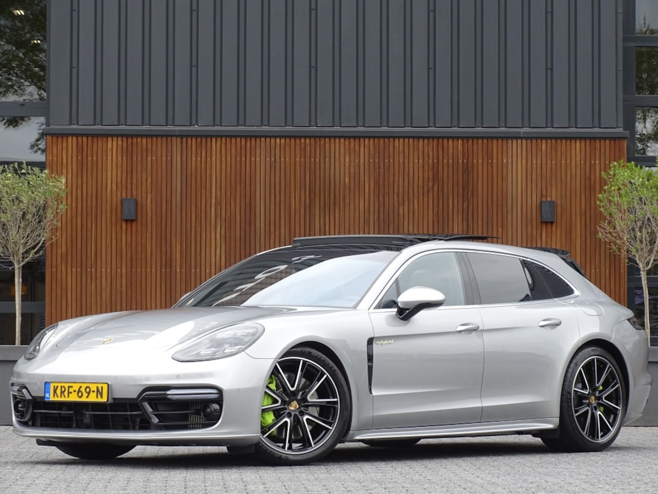 Porsche Panamera - 2.9 V6 4 E-Hybrid 462PK / Softclose / Approved / PDLS+ / Nachtzicht - AutoWereld.nl