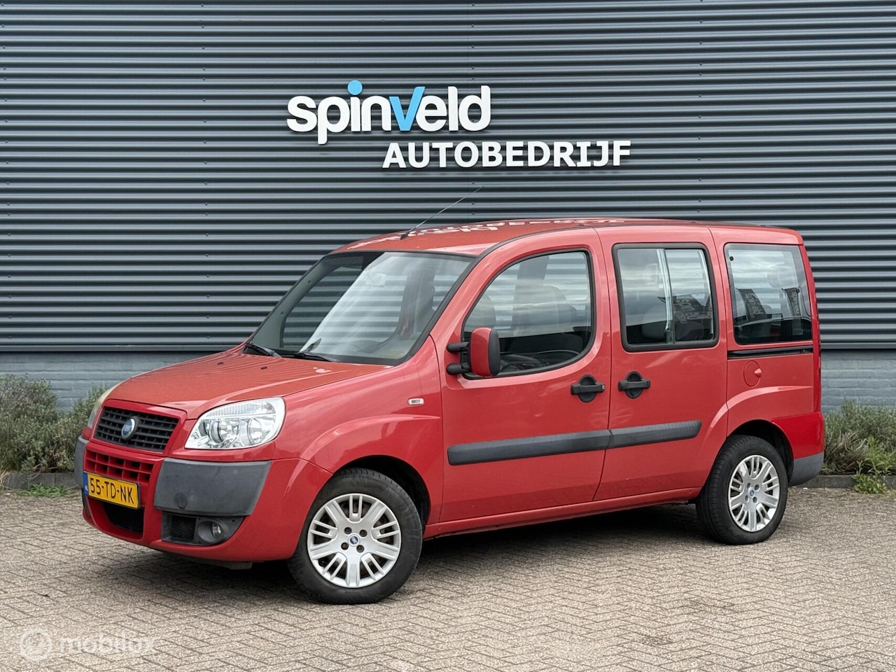 Fiat Doblò - 1.4 Family – 7-persoons – Nieuwe APK & Onderhoud bij aflevering - AutoWereld.nl