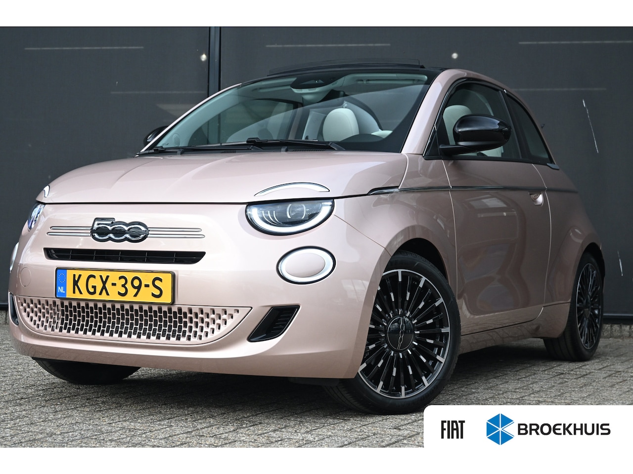 Fiat 500 C - 1.0 Hybrid La Prima DEMO-DEAL! Tot 8 Jaar Garantie! | Vol-Leder | Achteruitrijcamera | Sto - AutoWereld.nl