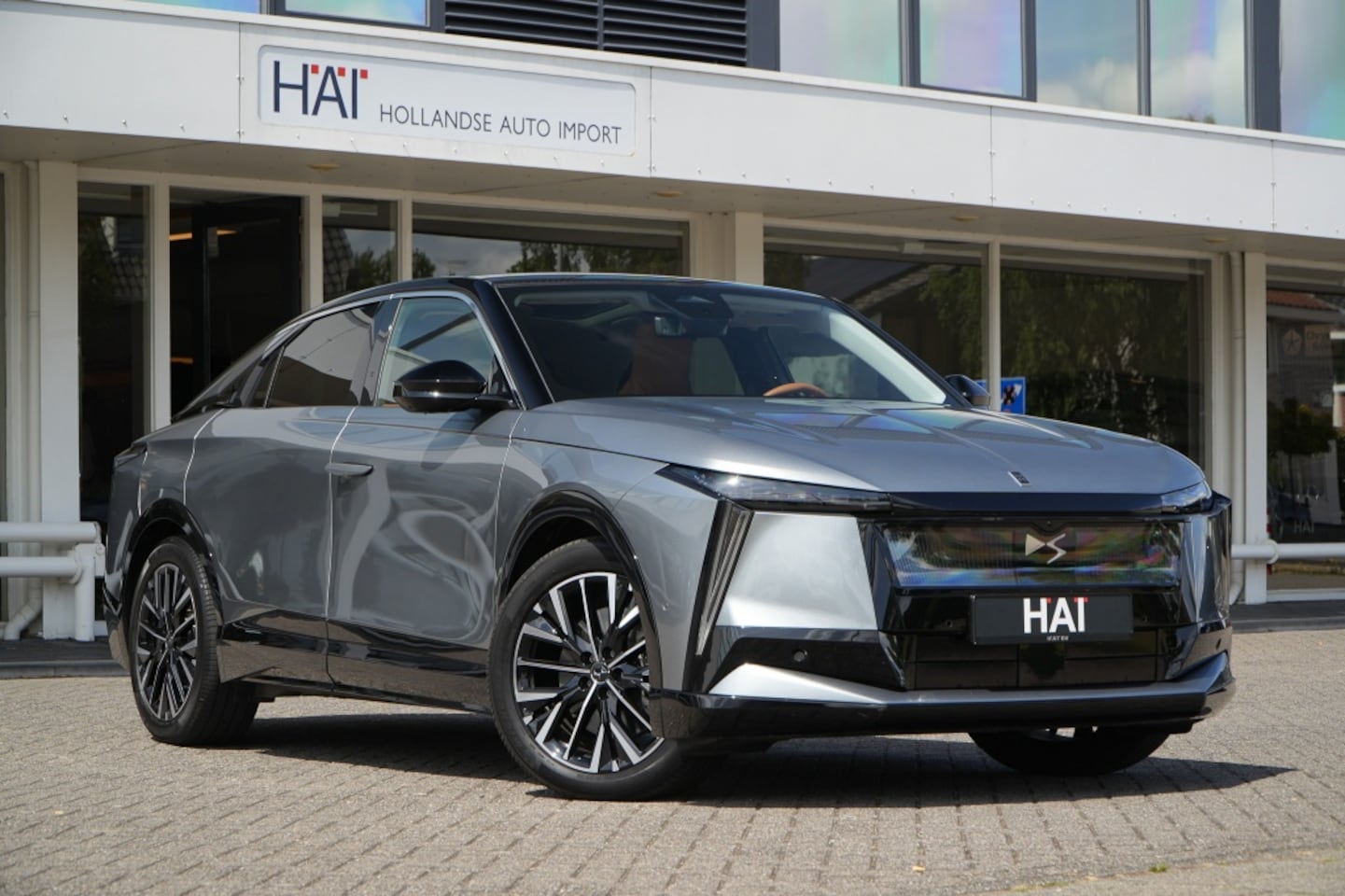 DS No 8 - ÉTOILE I 74 kWh I Pano I Massage Stoelen I Nappa leer I - AutoWereld.nl