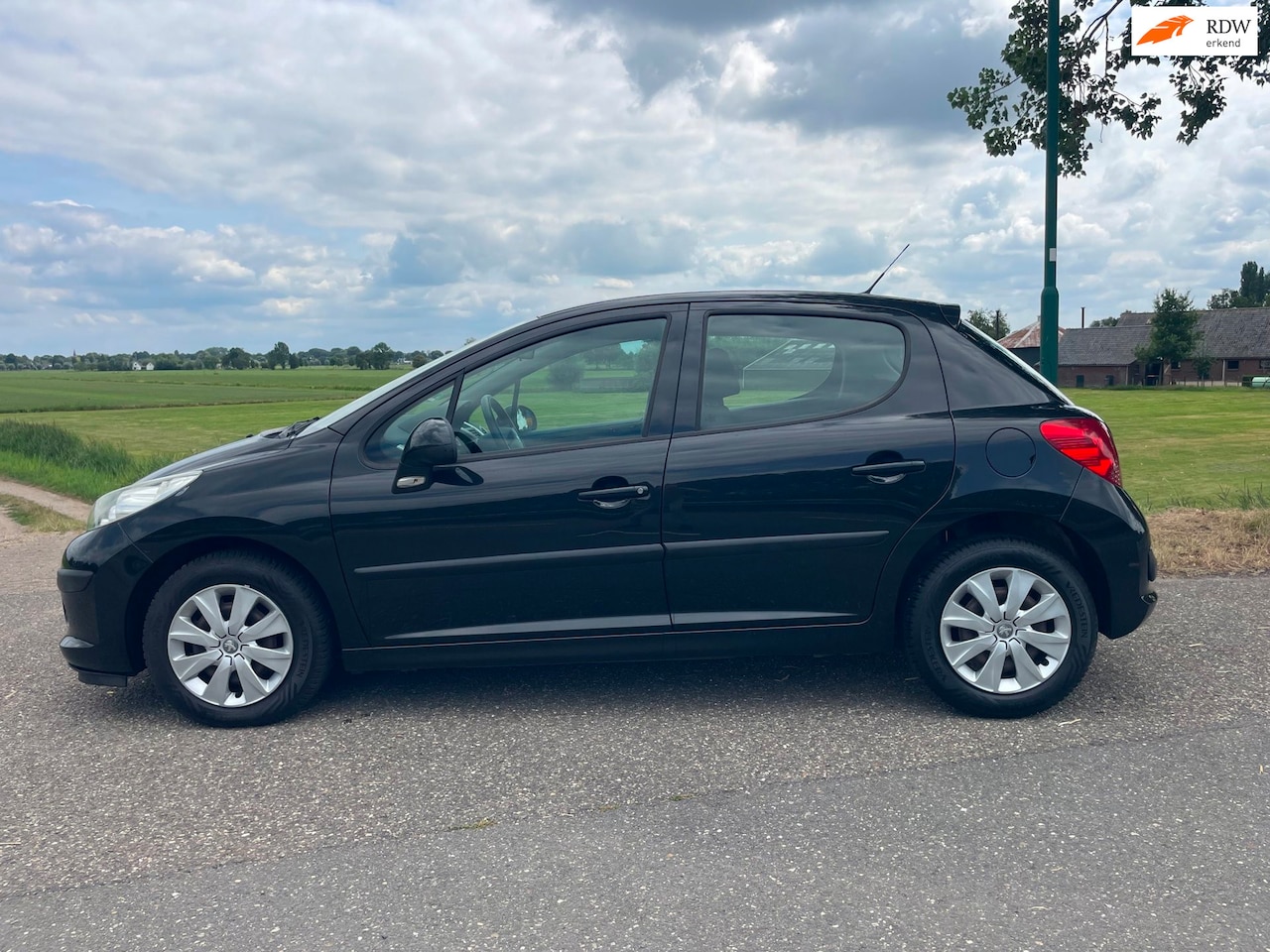 Peugeot 207 - 1.4-16V Color-line hele nette staat Koude AIRCO - AutoWereld.nl