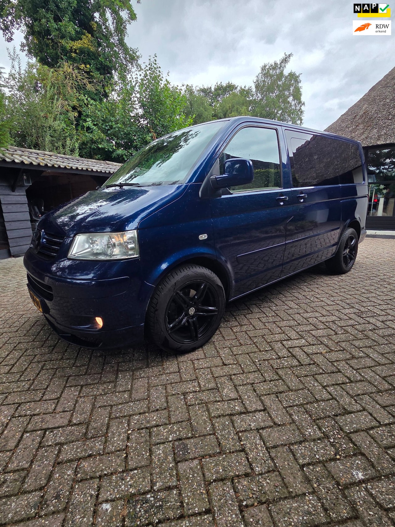 Volkswagen Transporter Multivan - 2.5 TDI Comfortline DC Automaat - AutoWereld.nl