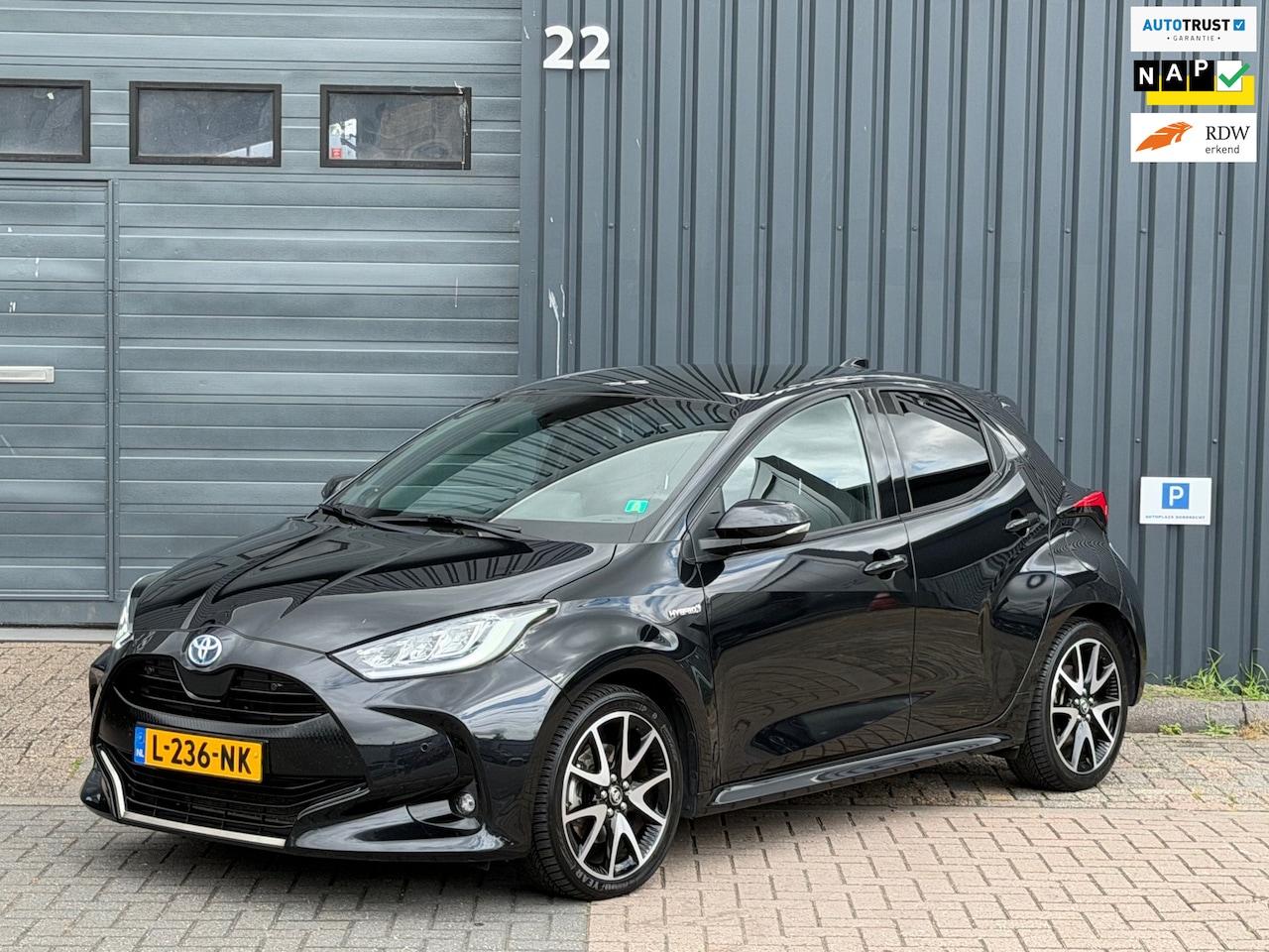 Toyota Yaris - 1.5 Hybrid Executive|Pano|Head-Up|JBL|Carplay|Cam|Navi|Led|Dealer Onderh - AutoWereld.nl