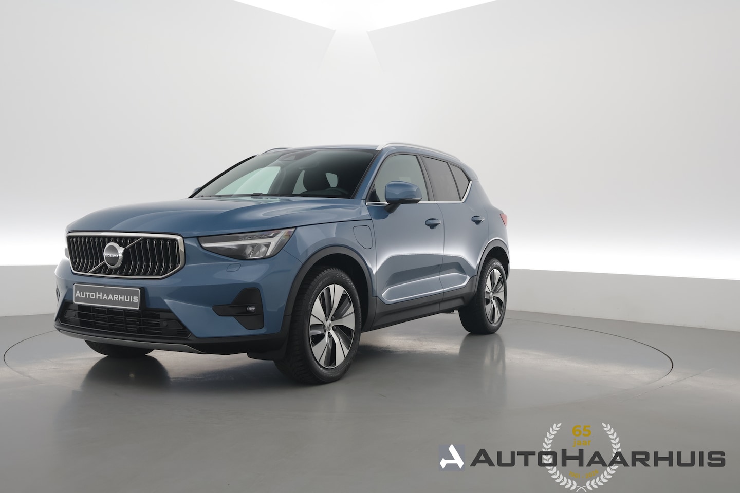 Volvo XC40 - T4 Plug-in hybrid Plus Bright | Adapt. Cruise | Stoel- Stuurverw. | Camera | NAV + CarPlay - AutoWereld.nl