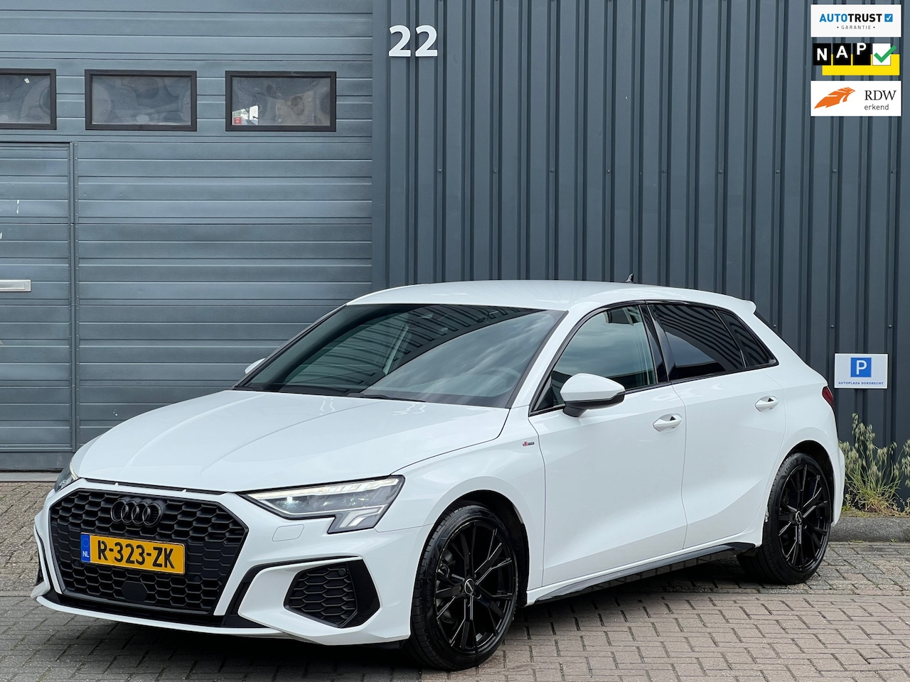 Audi A3 Sportback - 30 TFSI S edition|Virtual|ACC|Matrix|SportStoelen|Stoel Verw|Carplay - AutoWereld.nl