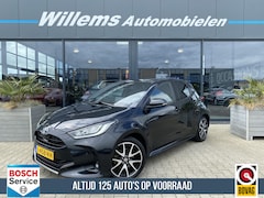 Toyota Yaris - 1.5 Hybrid Executive Adaptieve Cruise, Camera & Stoelverwarming