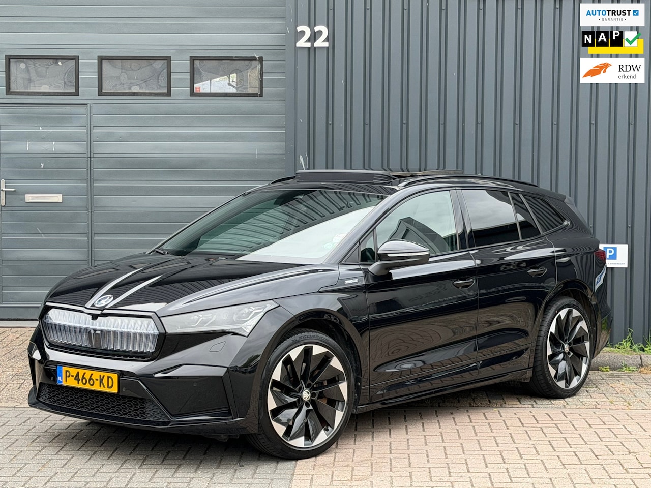 Skoda Enyaq iV - 80 Sportline|Soh 90%|Panoramadak|Trekhaak Wegklapbaar|ACC|Cam| Carplay Etc Etc - AutoWereld.nl
