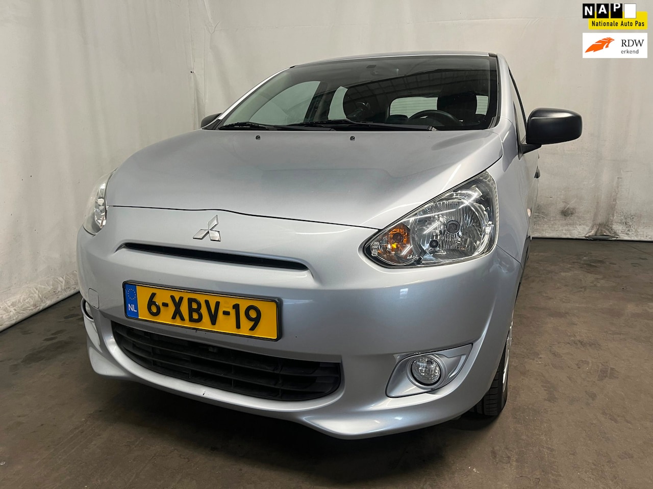 Mitsubishi Space Star - 1.0 Inform - Schade - AutoWereld.nl