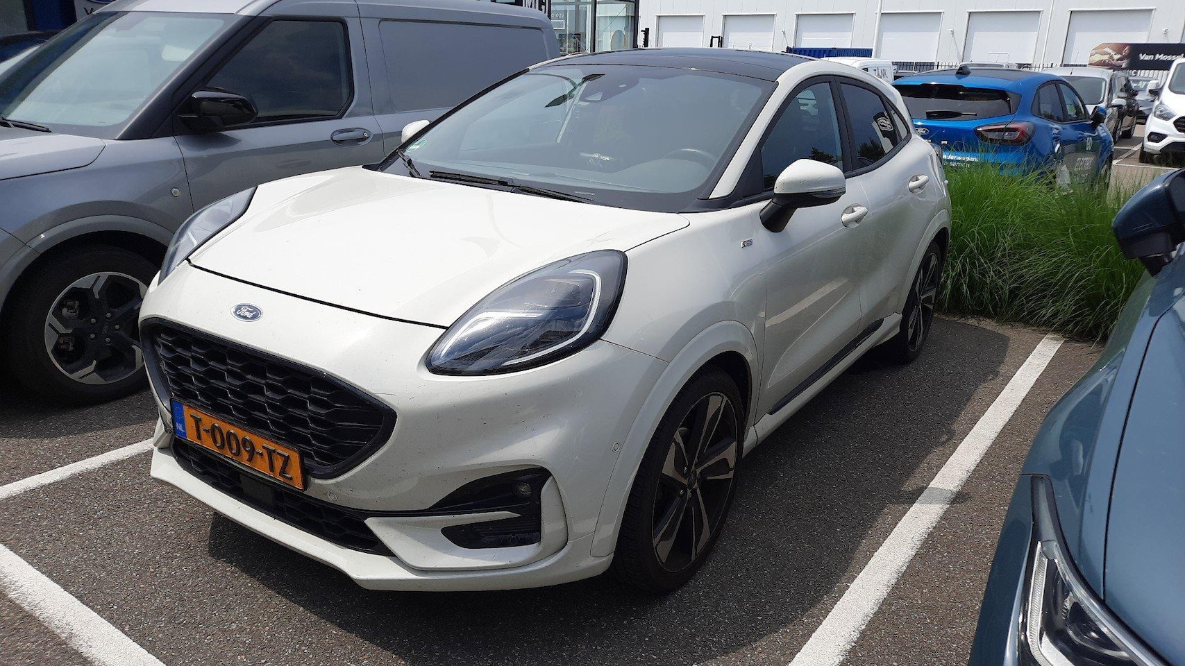 Ford Puma - 1.0 EcoBoost ST-Line X Winter pack - Pano dak - adapt. cruise control - AutoWereld.nl