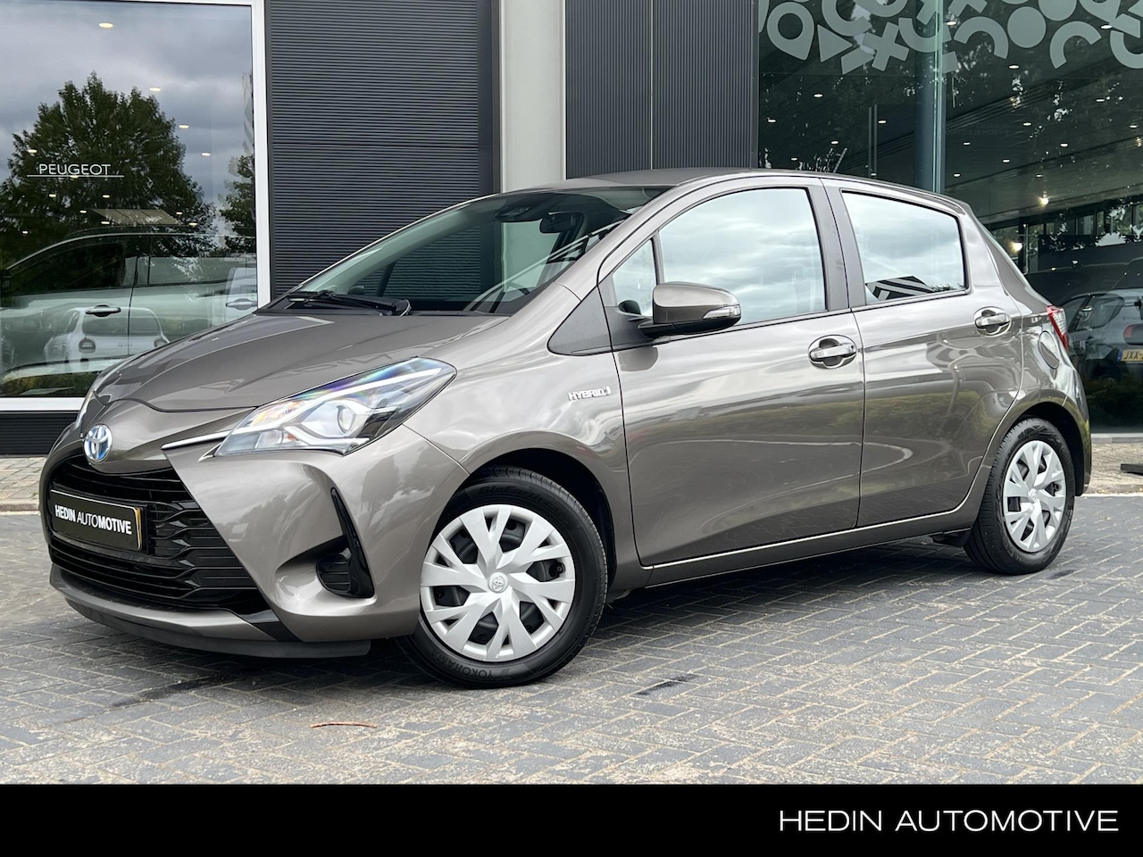 Toyota Yaris - 1.5 Hybrid Aspiration | Camera | Clima | Bluetooth - AutoWereld.nl