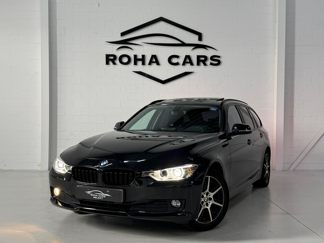 BMW 3-serie Touring - 316i High Executive*Pano*Stoelverwarming*Keyless* - AutoWereld.nl