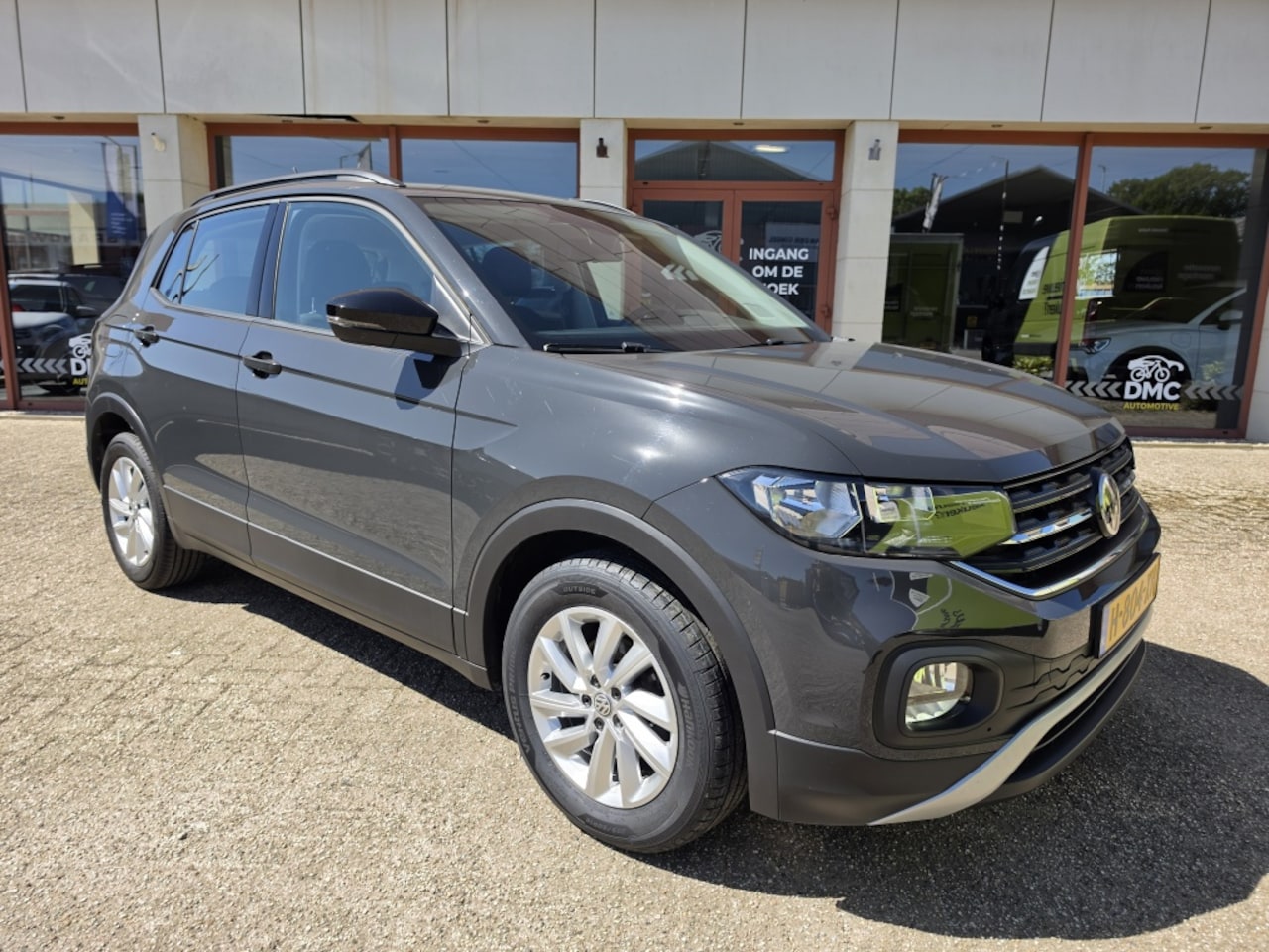 Volkswagen T-Cross - 1.0 TSI Life | Blind spot | Acc | Airco | Lm-velgen - AutoWereld.nl