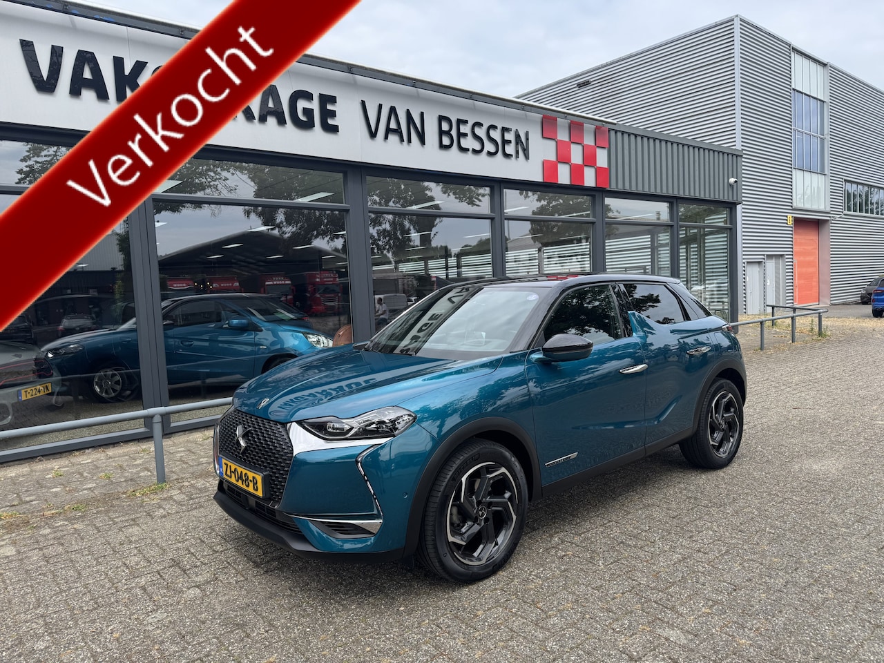 DS 3 Crossback - 1.2 PureTech Grand Chic LEDER-MASSAGE-CAMERA - AutoWereld.nl