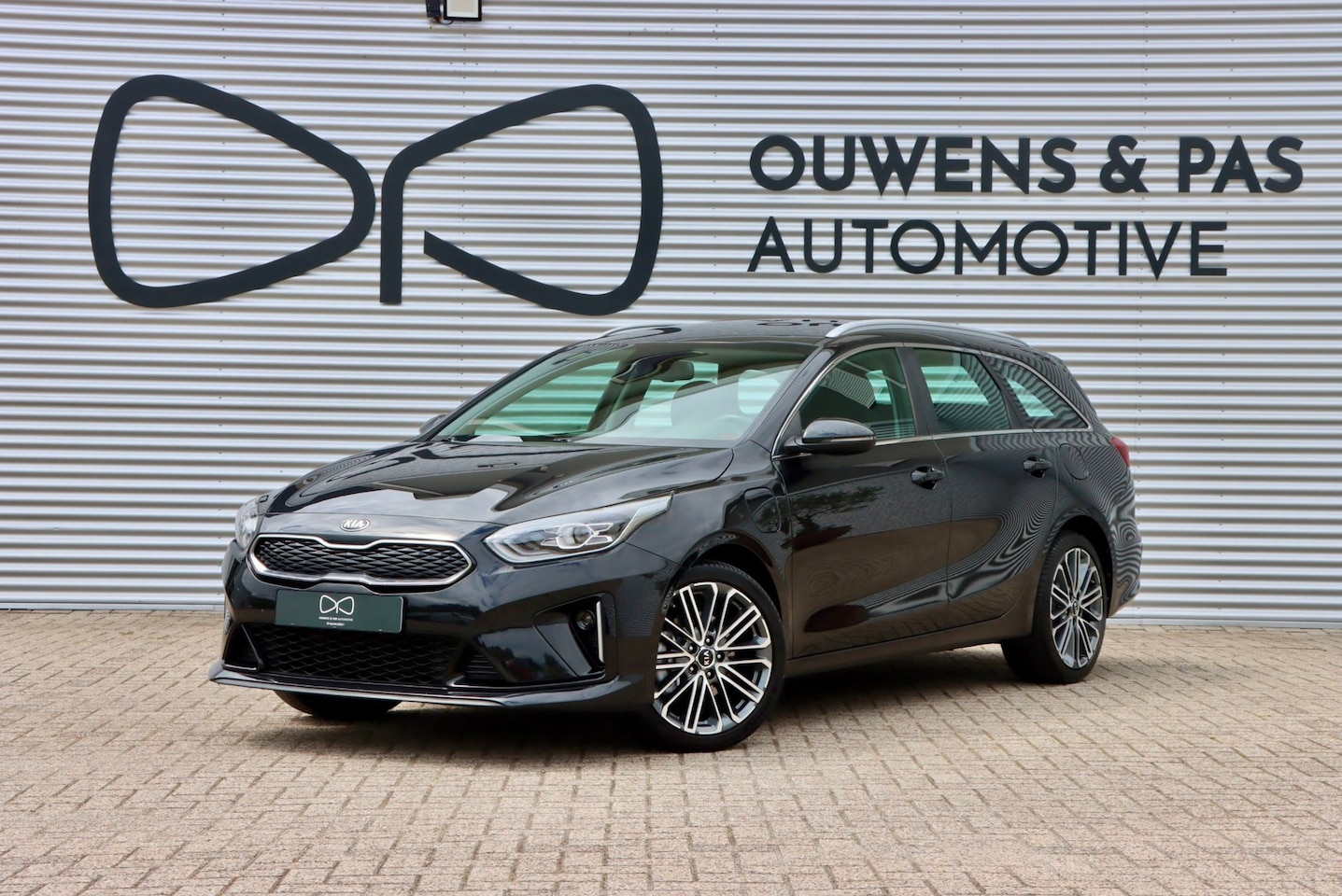 Kia Cee'd Sportswagon - Ceed 1.6 GDI PHEV DynamicLine | CARPLAY | STUURWIELVERW. | CAMERA | NAVIGATIE - AutoWereld.nl