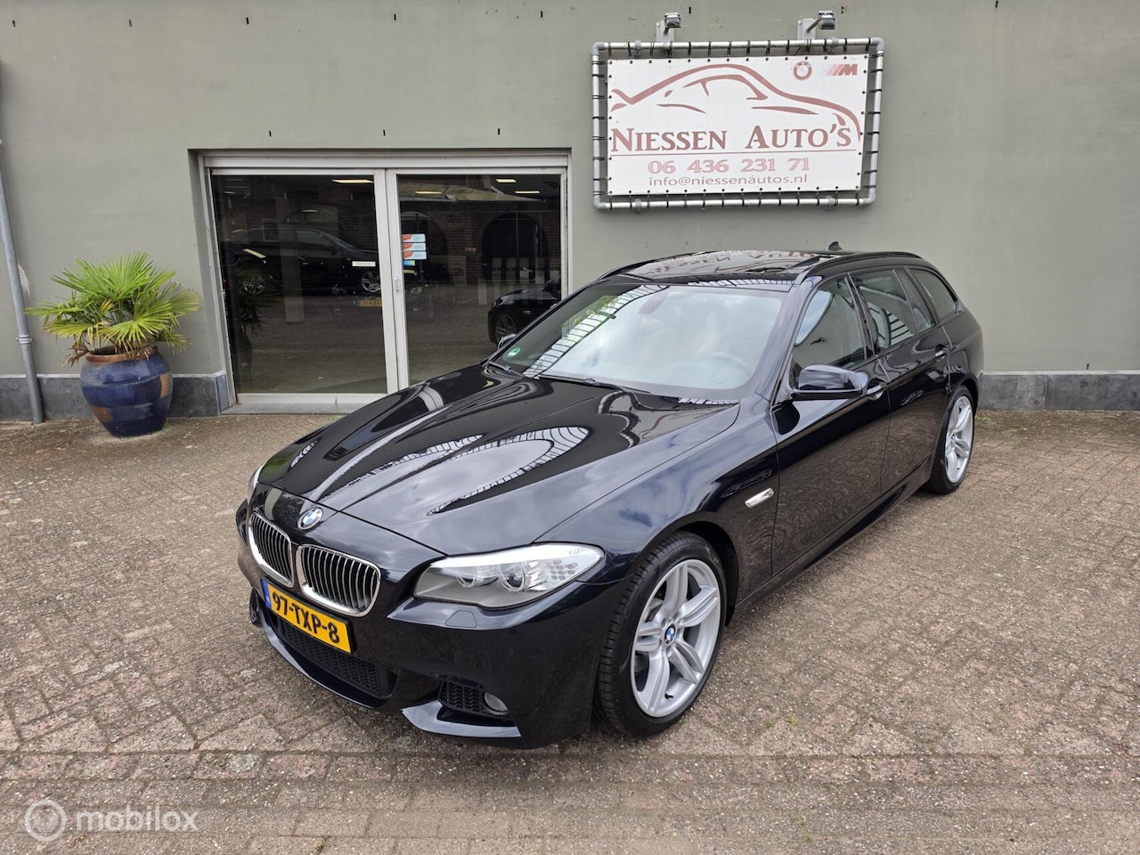 BMW 5-serie Touring - 520i Executive M-sport Nieuwe Ketting - AutoWereld.nl