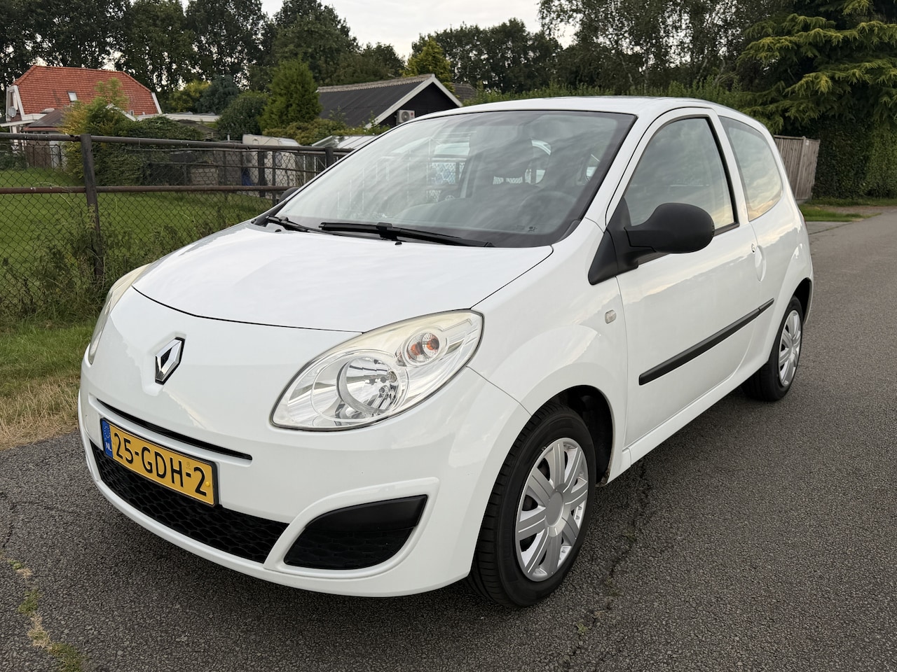 Renault Twingo - 1.2 Authentique Airco! / Nette auto! / NL-AUTO!! - AutoWereld.nl