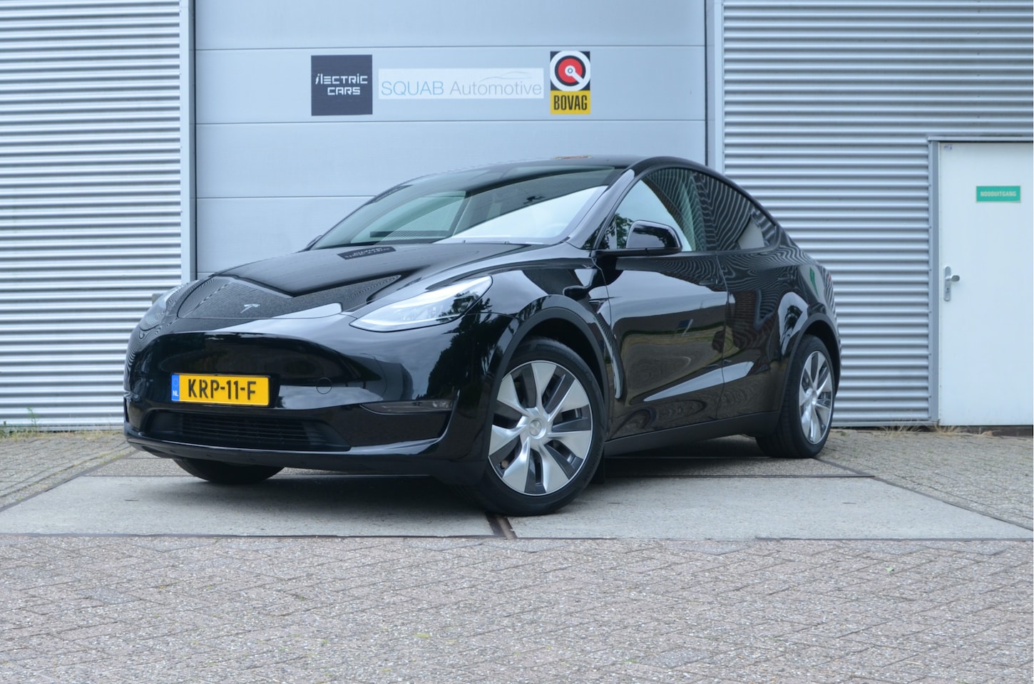 Tesla Model Y - Long Range AWD 75 kWh Trekhaak (1.600kg), AutoPilot3.0 Ryzen - AutoWereld.nl