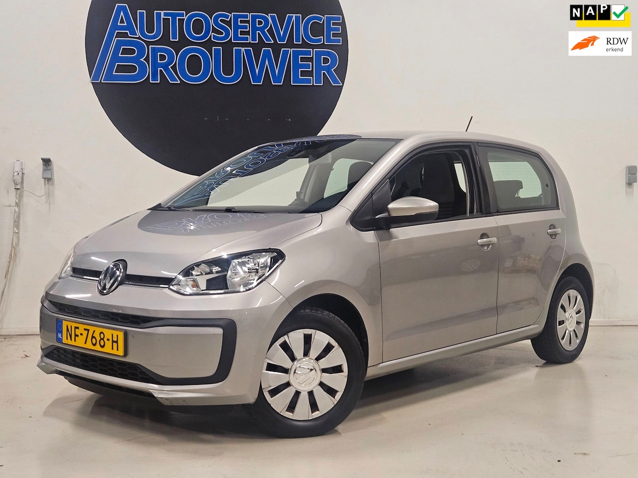 Volkswagen Up! - 1.0 BMT move up! Airco - AutoWereld.nl