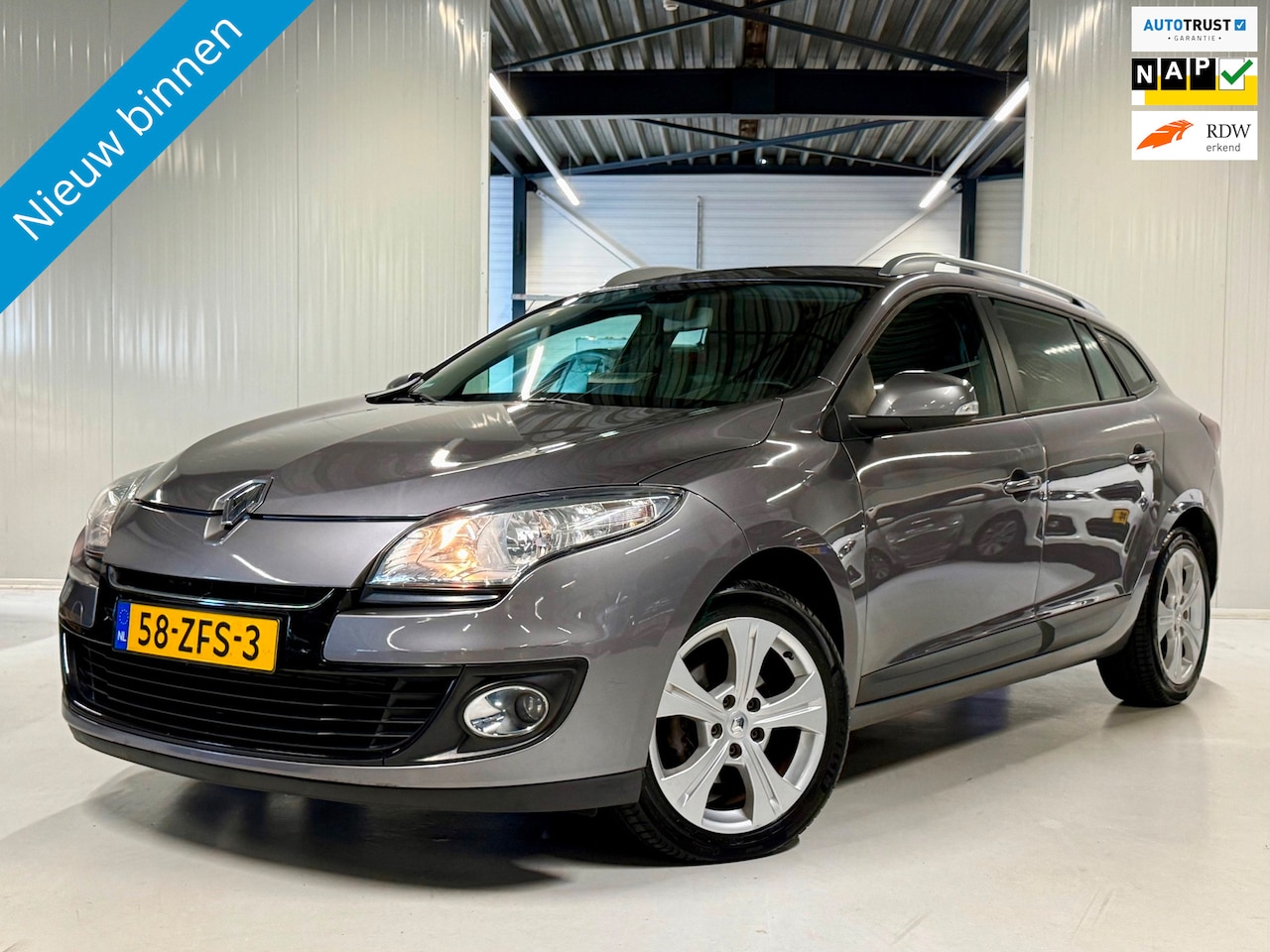 Renault Mégane Estate - 1.2 TCe Expression Carplay|Rijklaar!! - AutoWereld.nl