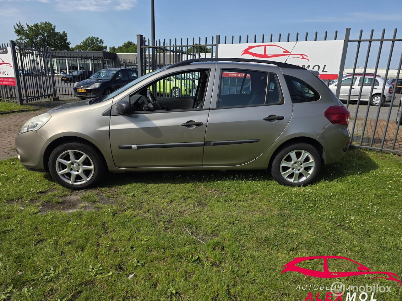 Renault Clio Estate - 1.2 TCE Expression 1.2 TCE Expression - AutoWereld.nl