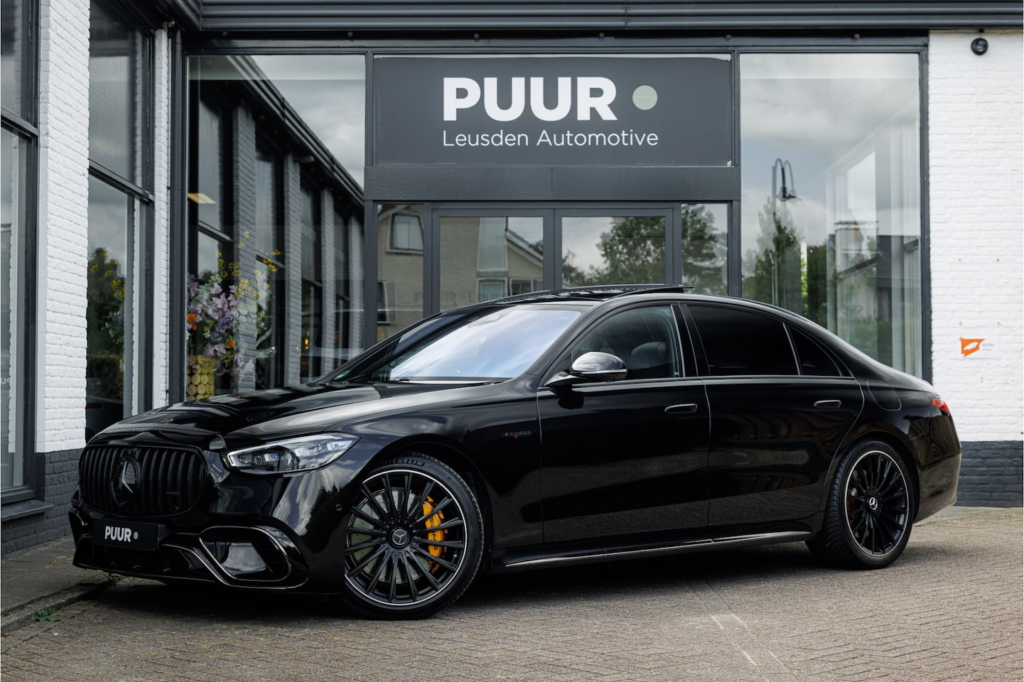 Mercedes-Benz S-klasse - AMG 63 S E Performance Pano - Burmester 3D - Luchtvering - Achterasbesturing - AutoWereld.nl