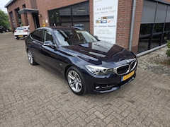 BMW 3-serie - 320i High Executive Sport Line
