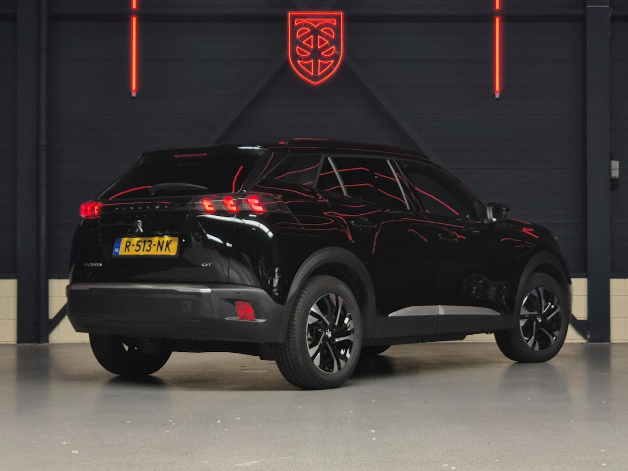 Peugeot e-2008 - EV GT Pack 50 kWh |CAM.|CRUISE|APP|SFEER - AutoWereld.nl