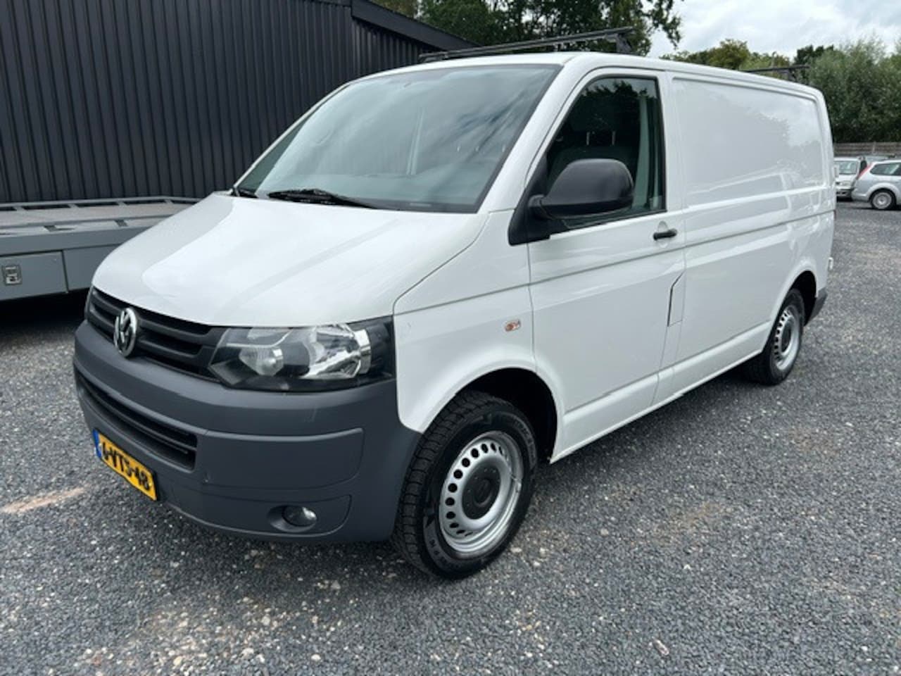 Volkswagen Transporter - 2.0 TDI L1H1 DC Trendline 2.0 TDI L1H1 DC Trendline - AutoWereld.nl