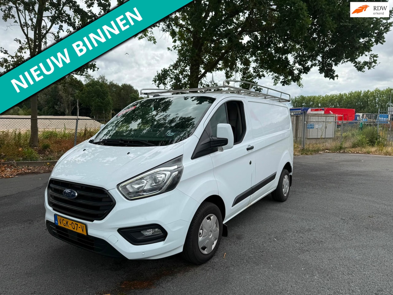 Ford Transit Custom - 280 2.0 TDCI L1H1 Trend NETTE BUS MET ORG LAGE KM STAND - AutoWereld.nl
