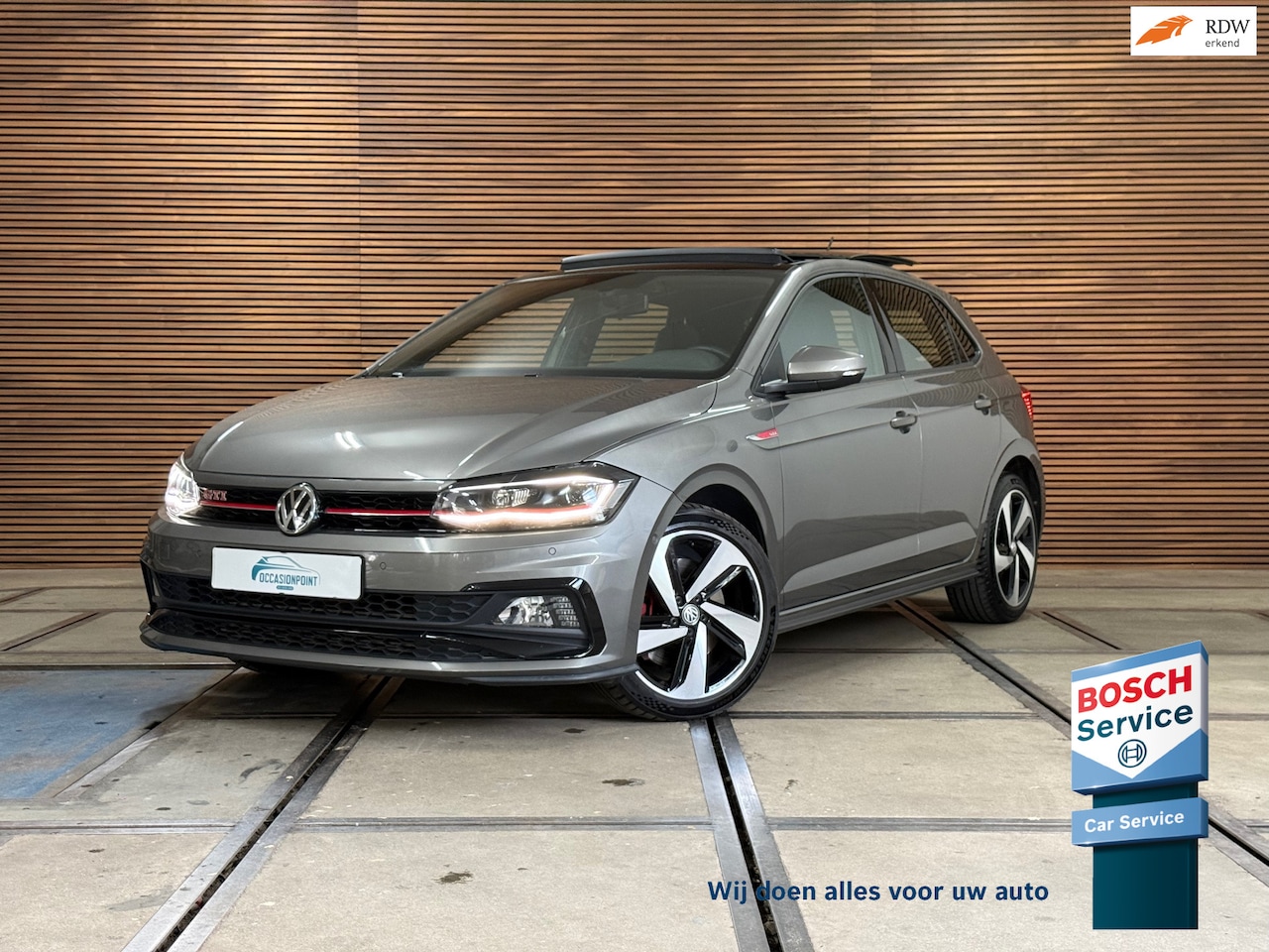 Volkswagen Polo - 2.0 TSI GTI | Panorama | ACC | Virtual Cockpit | Camera | Park Assist | Blind Spot | LED | - AutoWereld.nl
